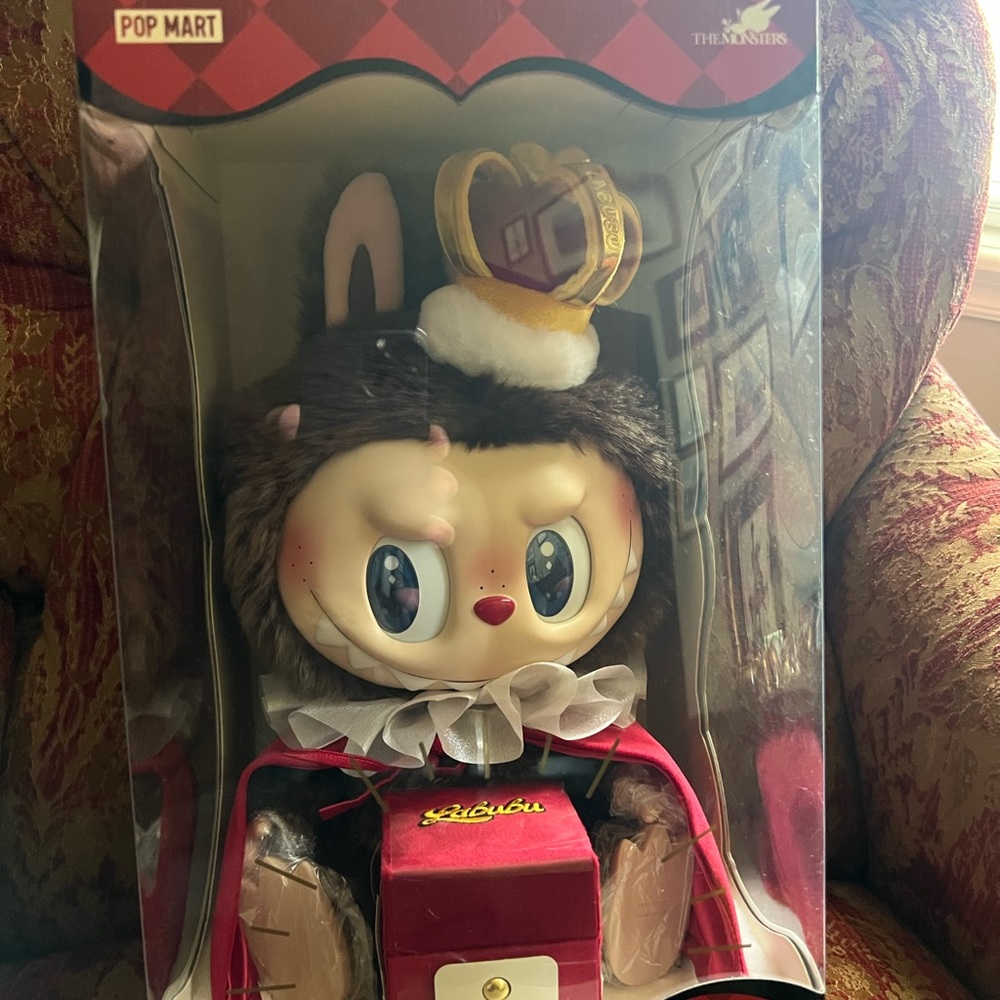 Pop Mart Labubu THE MONSTERS Let's Checkmate Series Vinyl Plush Doll - Picture 2 of 8